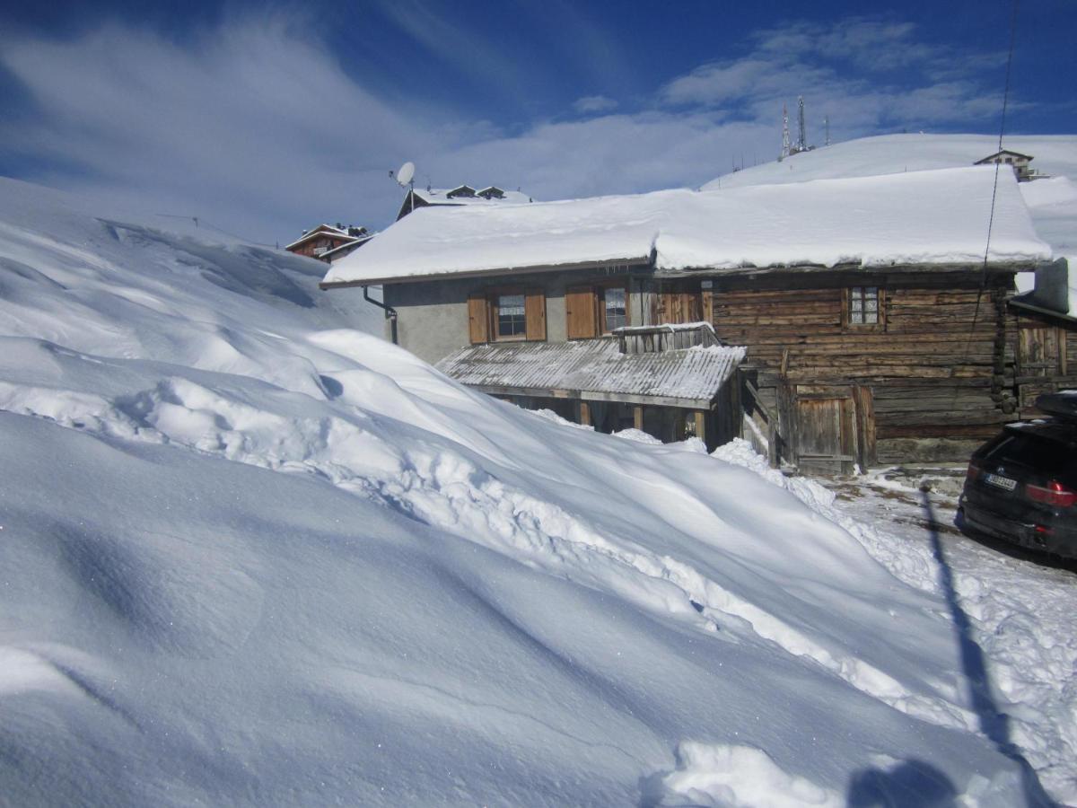 La Tea Di Heidi Lägenhet Livigno Exteriör bild